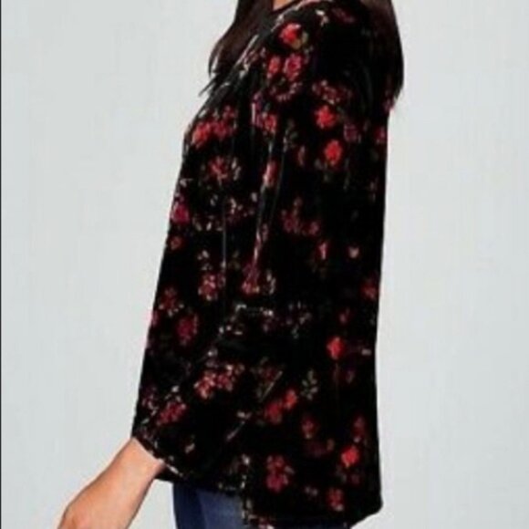 J. Jill Floral Velvet Long Sleeve Stretch Top - Picture 2 of 11